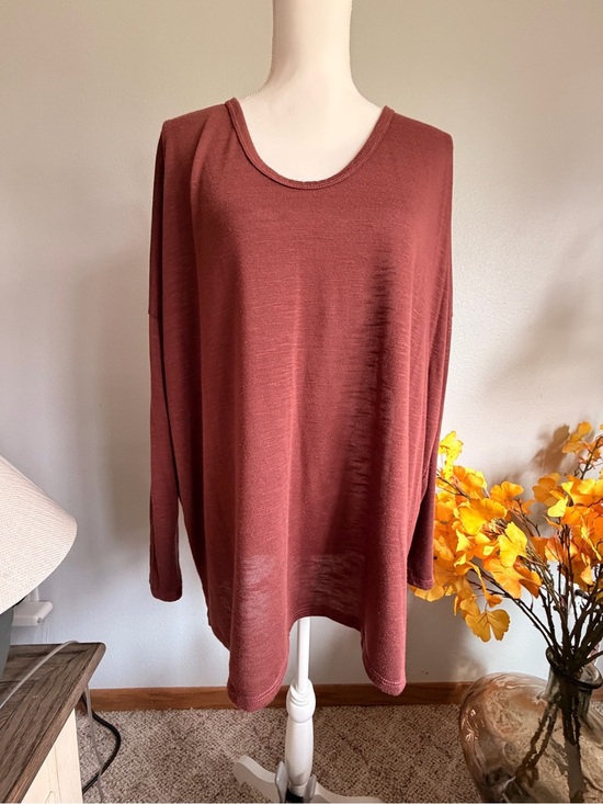 Tops - Relaxed Long Sleeve Women's Top - Rust